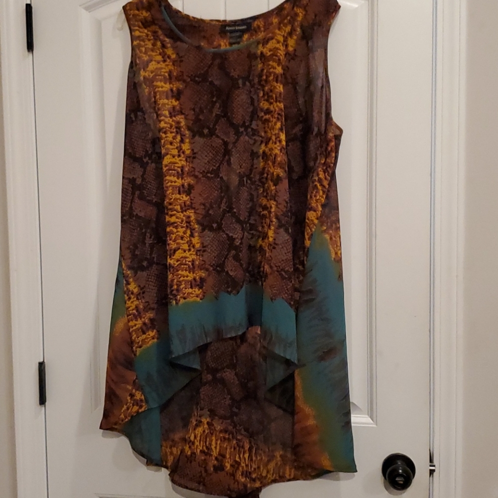 Hi-Low Tank Blouse